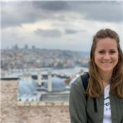 Sprachenliebhaberin bietet Online- und Offline-Französischnachhilfe in Berlin